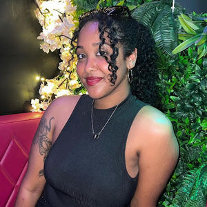 Meet your Posher, Kayla alexandria